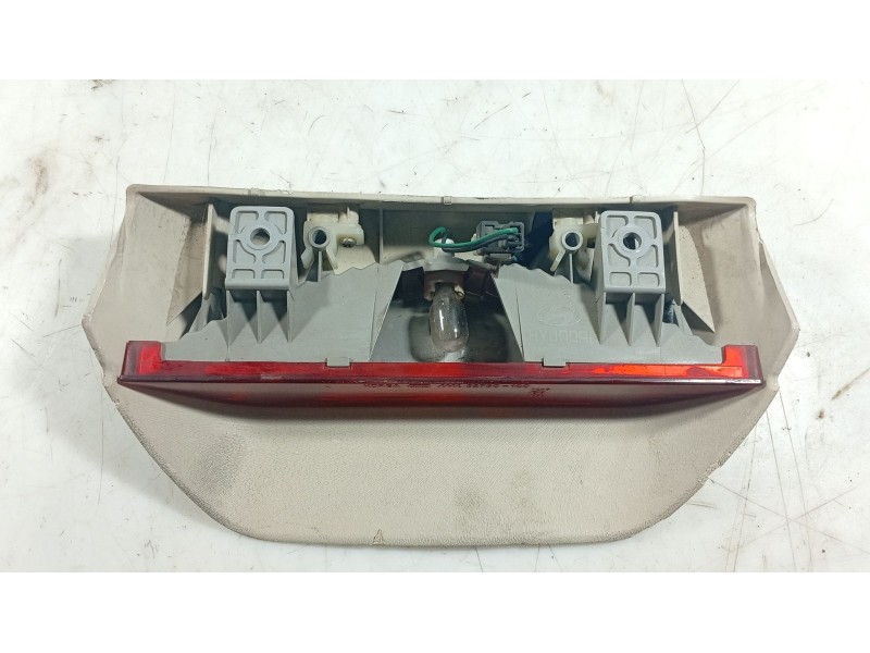 Recambio de piloto trasero central para hyundai getz (tb) 1.1 referencia OEM IAM   