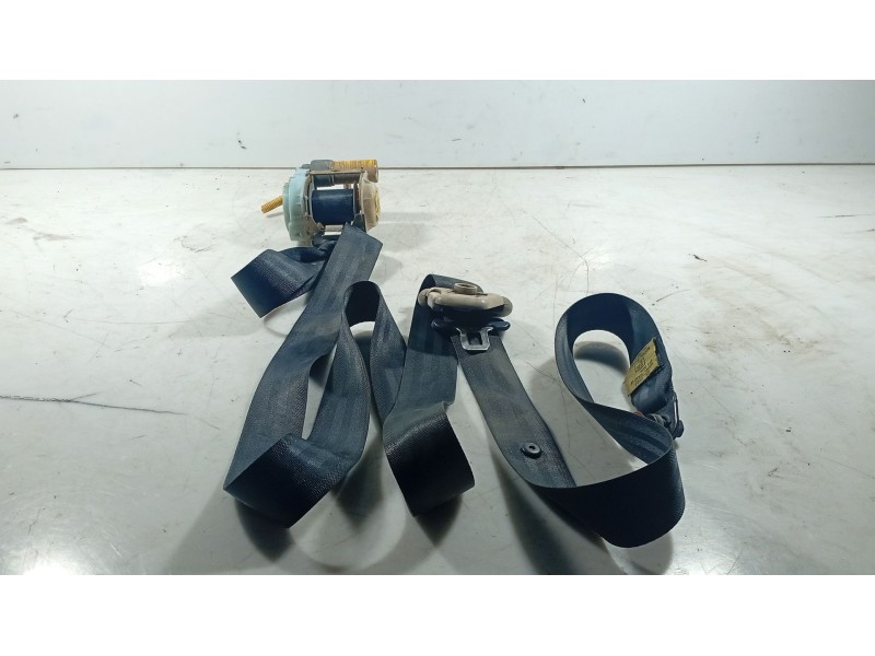 Recambio de cinturon seguridad delantero derecho para hyundai getz (tb) 1.1 referencia OEM IAM 888201C200LT  