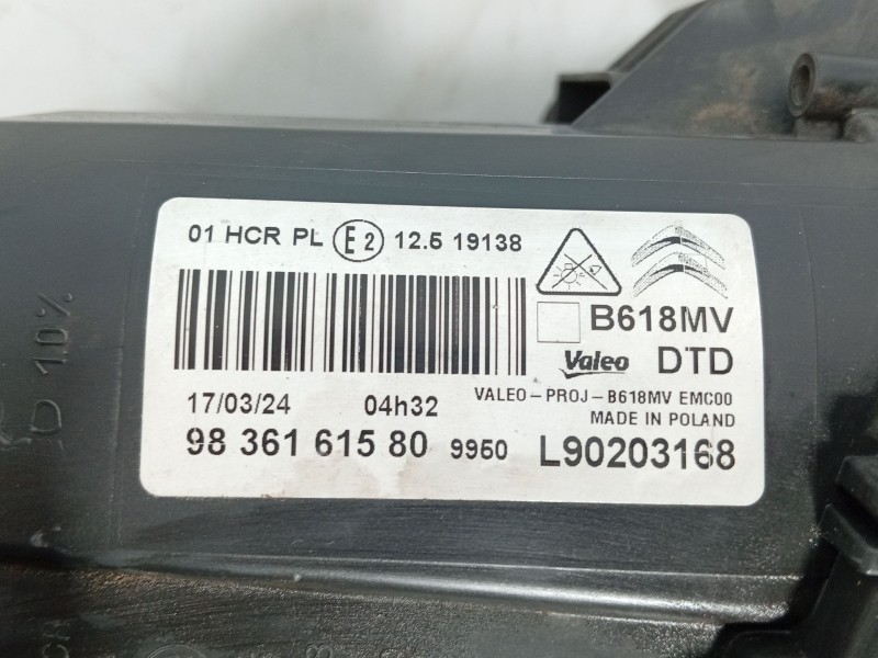 Recambio de faro derecho para citroën c3 iii (sx) 1.2 puretech 82 referencia OEM IAM   