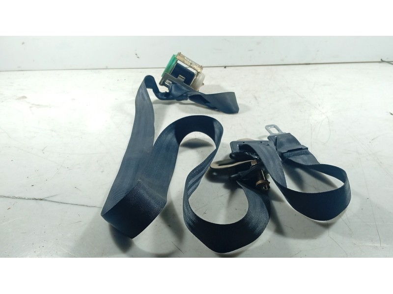 Recambio de cinturon seguridad trasero central para hyundai getz (tb) 1.1 referencia OEM IAM 898101C210LT  