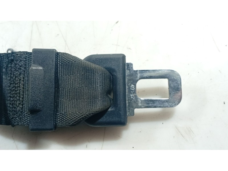 Recambio de cinturon seguridad trasero central para hyundai getz (tb) 1.1 referencia OEM IAM 898101C210LT  