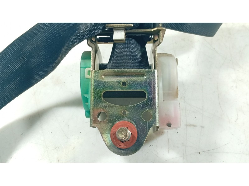 Recambio de cinturon seguridad trasero central para hyundai getz (tb) 1.1 referencia OEM IAM 898101C210LT  