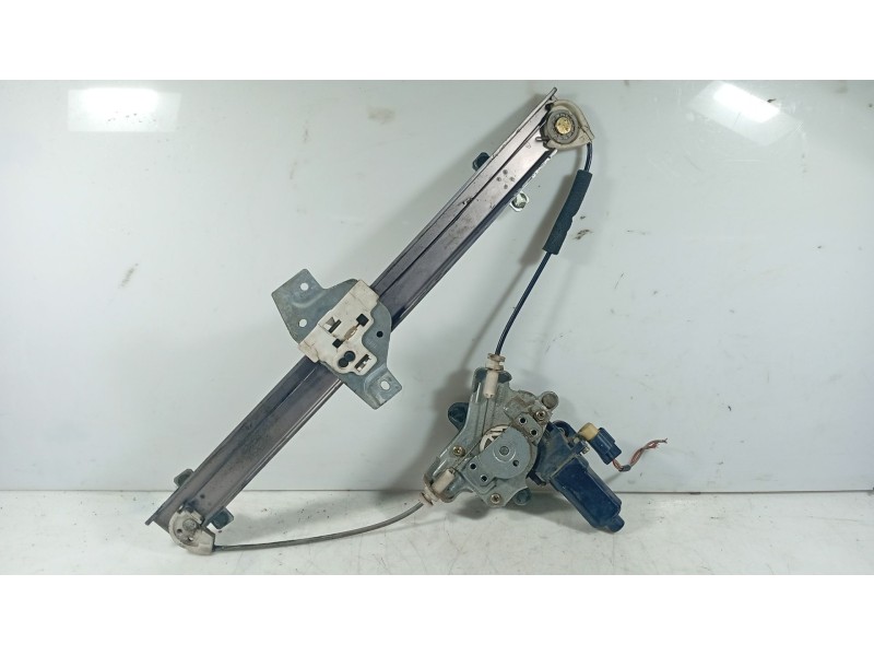 Recambio de elevalunas delantero derecho para hyundai getz (tb) 1.1 referencia OEM IAM 824021C000  