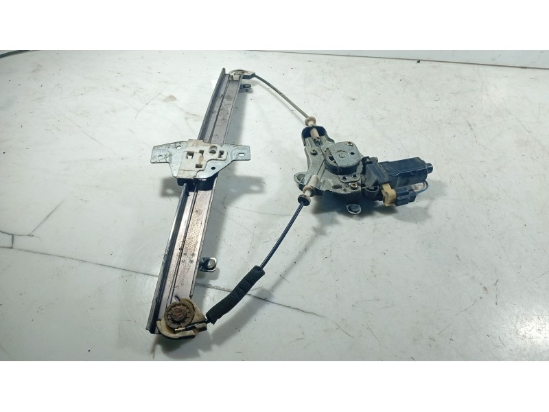 Recambio de elevalunas delantero izquierdo para hyundai getz (tb) 1.1 referencia OEM IAM 824011C000  