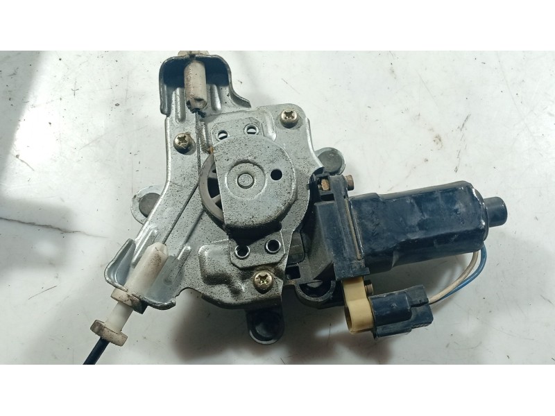 Recambio de elevalunas delantero izquierdo para hyundai getz (tb) 1.1 referencia OEM IAM 824011C000  