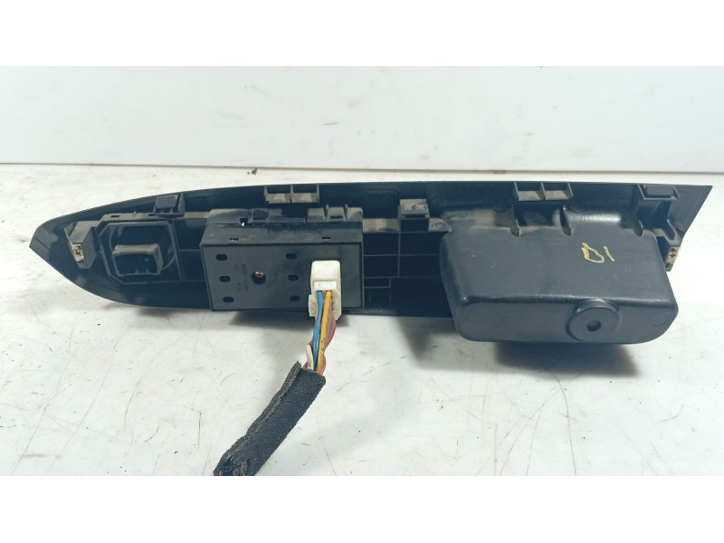 Recambio de mando elevalunas delantero izquierdo para hyundai getz (tb) 1.1 referencia OEM IAM   