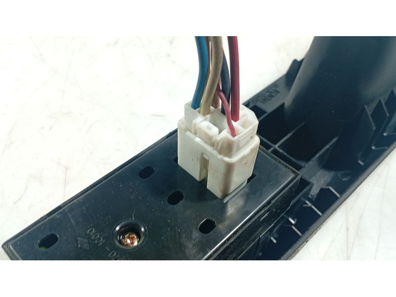 Recambio de mando elevalunas delantero izquierdo para hyundai getz (tb) 1.1 referencia OEM IAM   