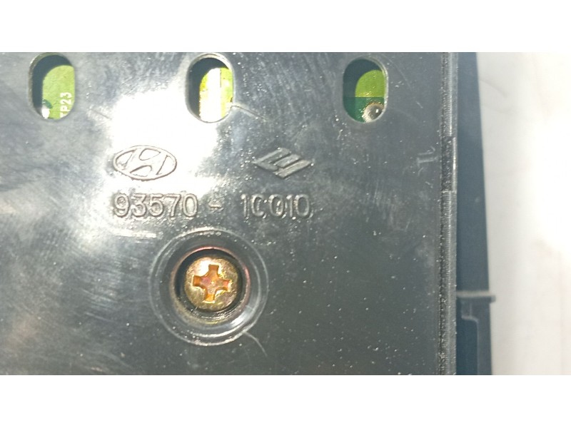 Recambio de mando elevalunas delantero izquierdo para hyundai getz (tb) 1.1 referencia OEM IAM   