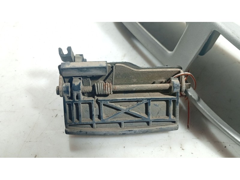 Recambio de maneta exterior porton para hyundai getz (tb) 1.1 referencia OEM IAM   