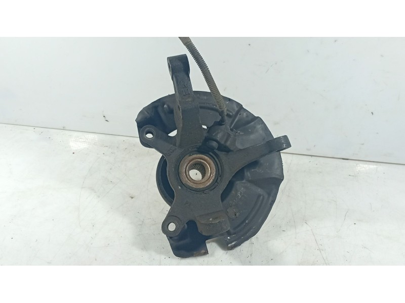 Recambio de mangueta delantera derecha para hyundai getz (tb) 1.1 referencia OEM IAM 517161C050  