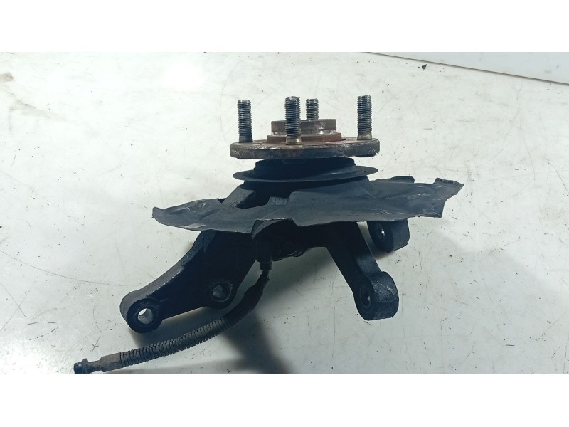 Recambio de mangueta delantera derecha para hyundai getz (tb) 1.1 referencia OEM IAM 517161C050  