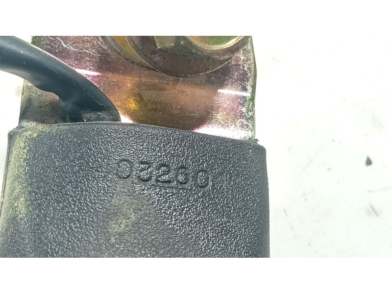 Recambio de anclaje cinturon delantero izquierdo para hyundai getz (tb) 1.1 referencia OEM IAM   