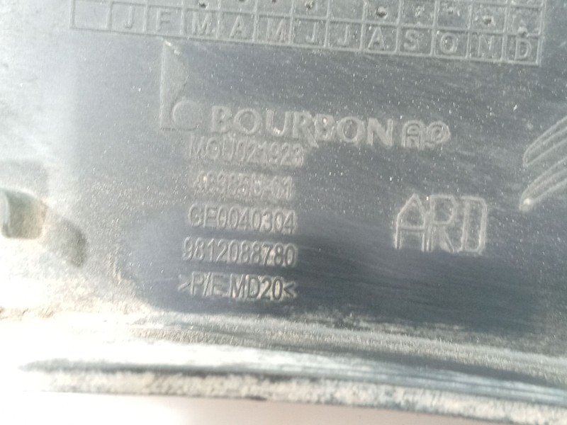 Recambio de moldura para citroën c3 iii (sx) 1.2 puretech 82 referencia OEM IAM   