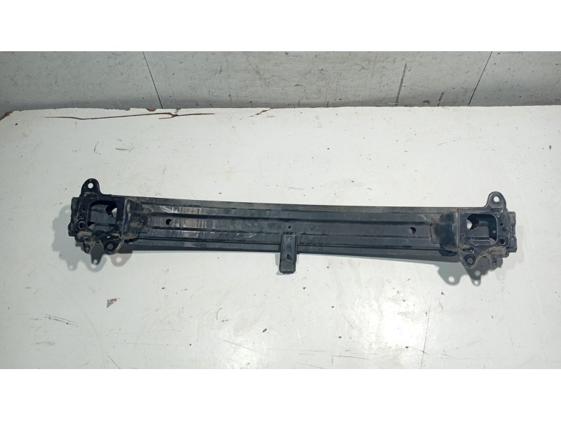 Recambio de refuerzo paragolpes delantero para hyundai getz (tb) 1.1 referencia OEM IAM   