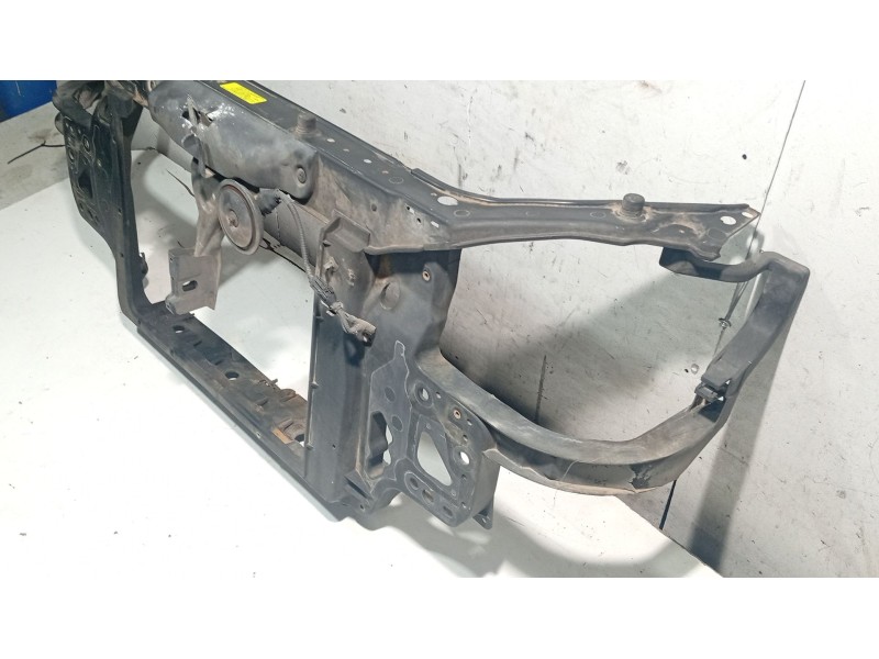 Recambio de panel frontal para hyundai getz (tb) 1.1 referencia OEM IAM   
