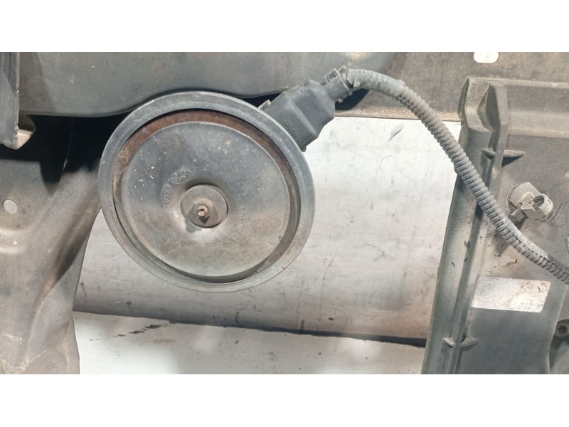 Recambio de panel frontal para hyundai getz (tb) 1.1 referencia OEM IAM   