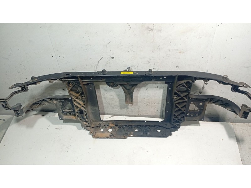 Recambio de panel frontal para hyundai getz (tb) 1.1 referencia OEM IAM   