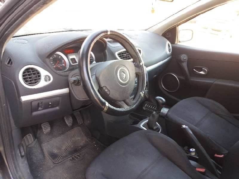 renault clio iii 1.5 dci diesel cat   |   0.05 - ... | 2005 | 86 cv / 63 kw del año 2005