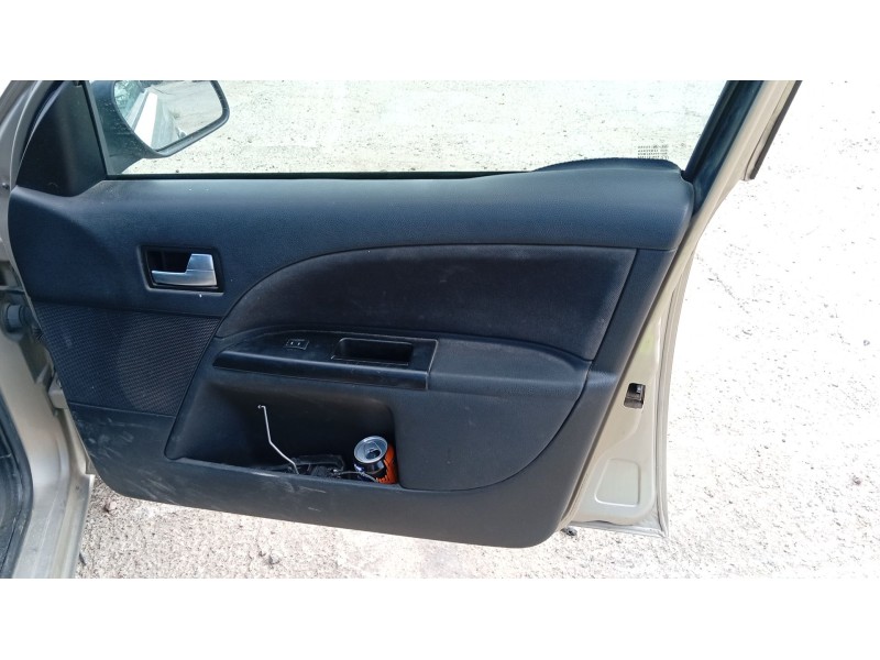 ford mondeo iii sedán (b4y) del año 2003