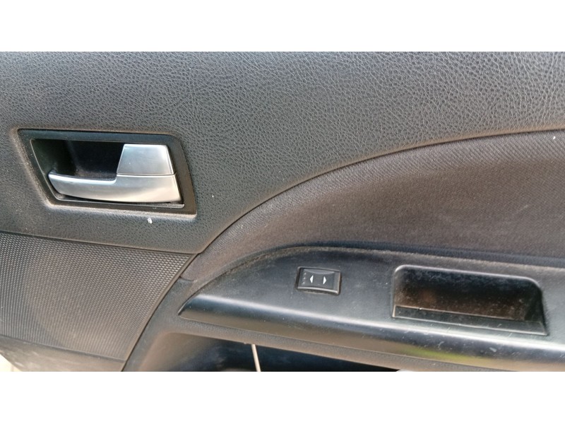 ford mondeo iii sedán (b4y) del año 2003