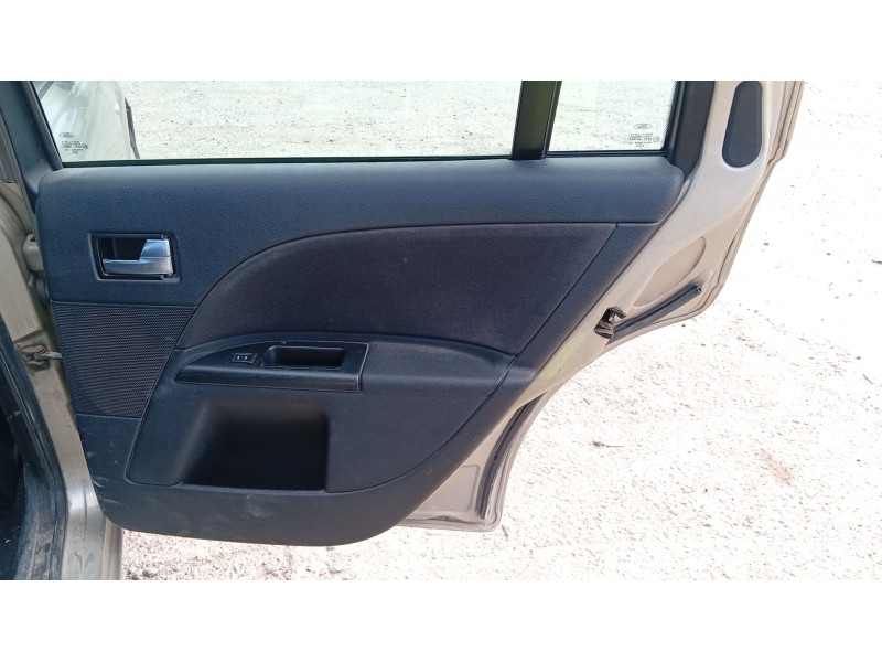 ford mondeo iii sedán (b4y) del año 2003