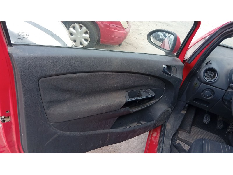opel corsa d (s07) del año 2006