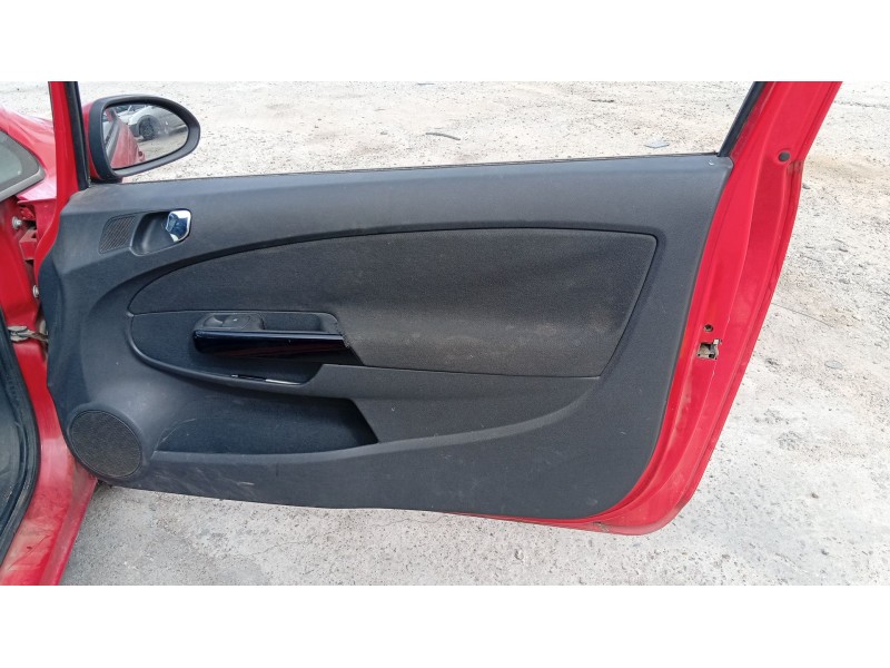 opel corsa d (s07) del año 2006