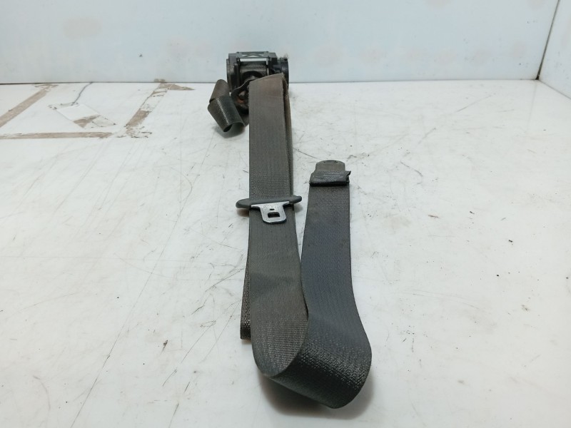 Recambio de cinturon seguridad delantero derecho para chevrolet spark 1.2 cat referencia OEM IAM   