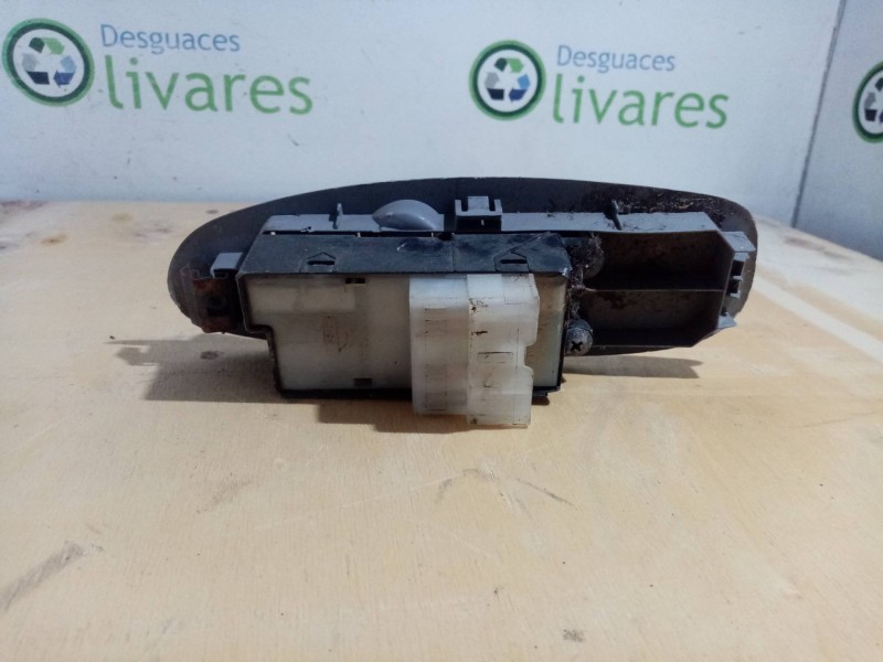 Recambio de mando elevalunas delantero izquierdo para nissan almera tino (v10m) acenta   |   04.03 - 12.06 | 2003 - 2006 | 116 c