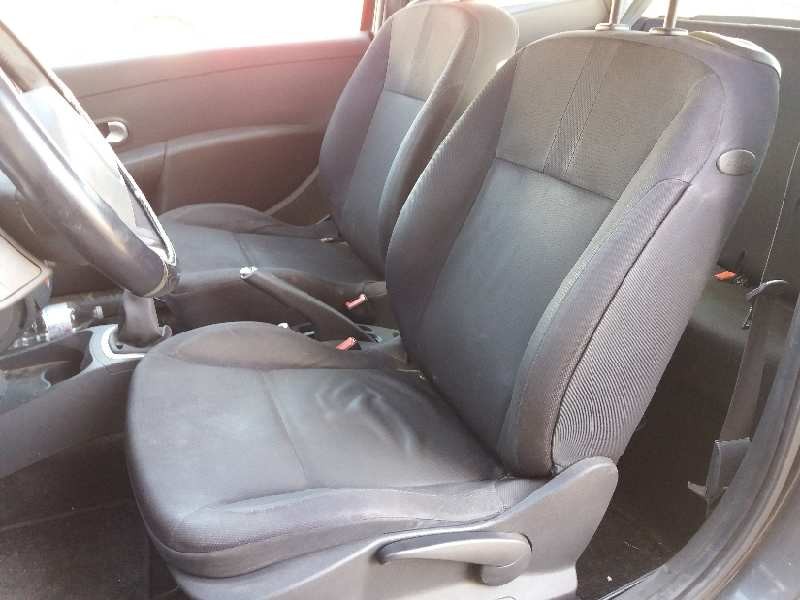 renault clio iii 1.5 dci diesel cat   |   0.05 - ... | 2005 | 86 cv / 63 kw del año 2005