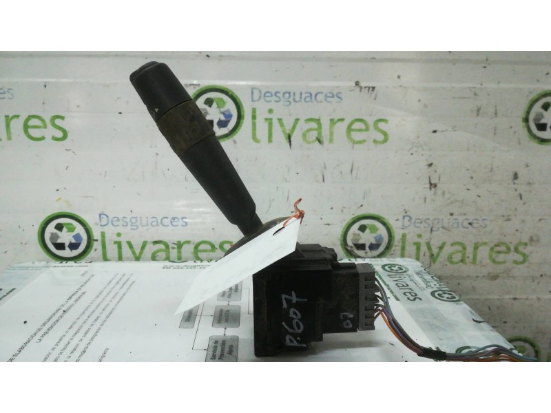 Recambio de mando limpia para peugeot 607 (s1) básico   |   12.00 - 12.04 | 2000 - 2004 | 158 cv / 116 kw referencia OEM IAM 961