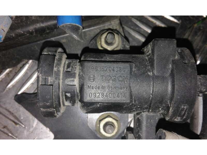 Recambio de no identificado para peugeot 206 berlina play station 2   |   11.01 - 12.03 | 2001 - 2003 | 90 cv / 66 kw referencia