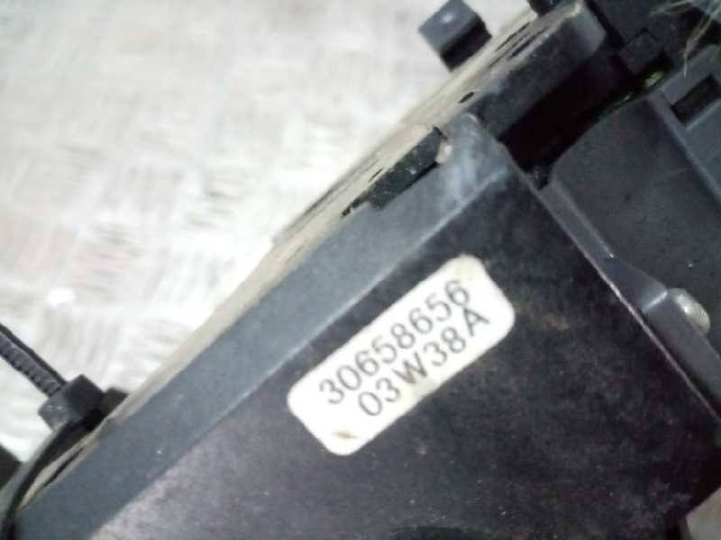 Recambio de mando limpia para  referencia OEM IAM  30658656 