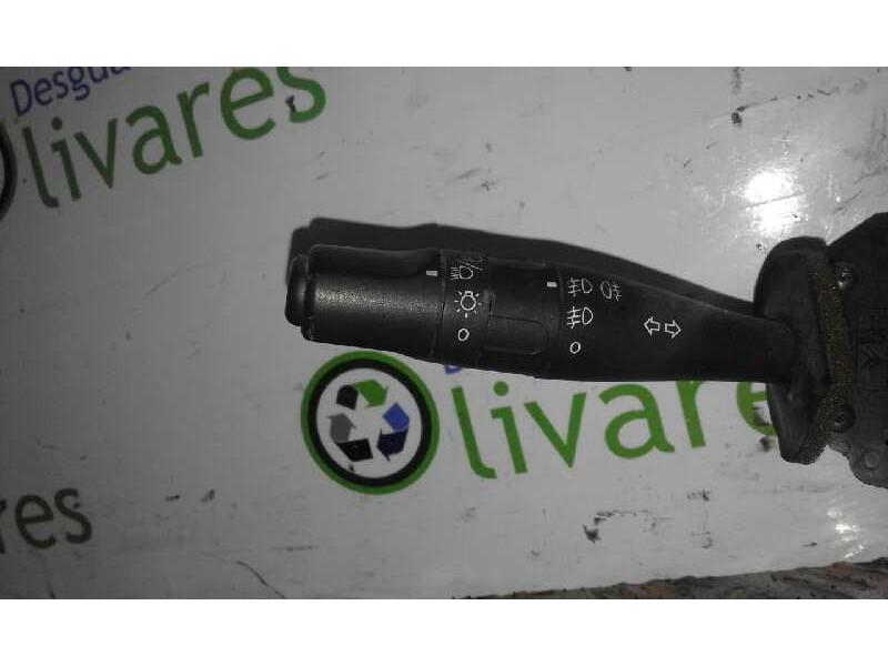 Recambio de mando luces para peugeot 206 berlina play station 2   |   11.01 - 12.03 | 2001 - 2003 | 90 cv / 66 kw referencia OEM