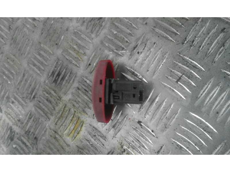 Recambio de warning para peugeot 206 berlina e-music   |   01.04 - 12.05 | 2004 - 2005 | 75 cv / 55 kw referencia OEM IAM   