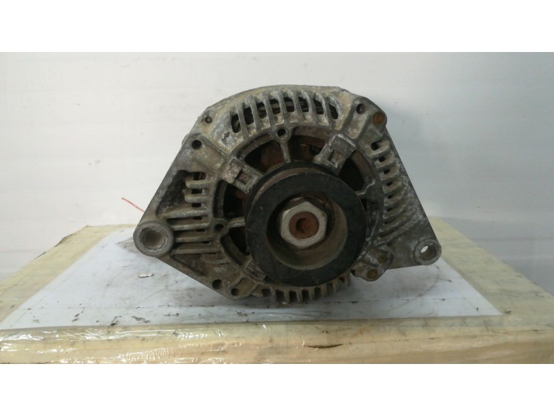 Recambio de alternador para renault megane i classic (la0) 1.9 diesel   |   0.96 - ... | 1996 | 64 cv / 47 kw referencia OEM IAM