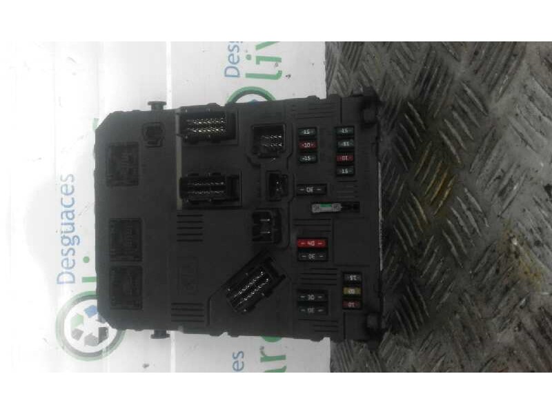 Recambio de caja reles / fusibles para peugeot 206 berlina e-music   |   01.04 - 12.05 | 2004 - 2005 | 75 cv / 55 kw referencia 