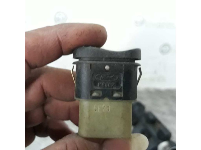 Recambio de mando elevalunas delantero izquierdo para  referencia OEM IAM 98AG14529CB  