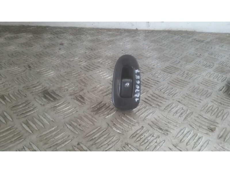 Recambio de mando elevalunas trasero derecho para kia shuma ii 1.6 cat   |   0.00 - ... | 2000 | 102 cv / 75 kw referencia OEM I