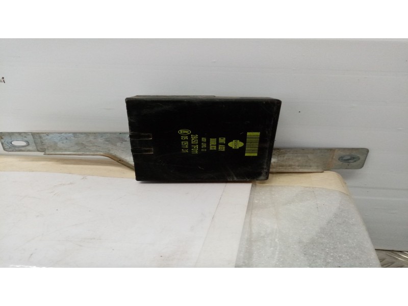 Recambio de centralita cierre para  referencia OEM IAM 284507F011 05051131 