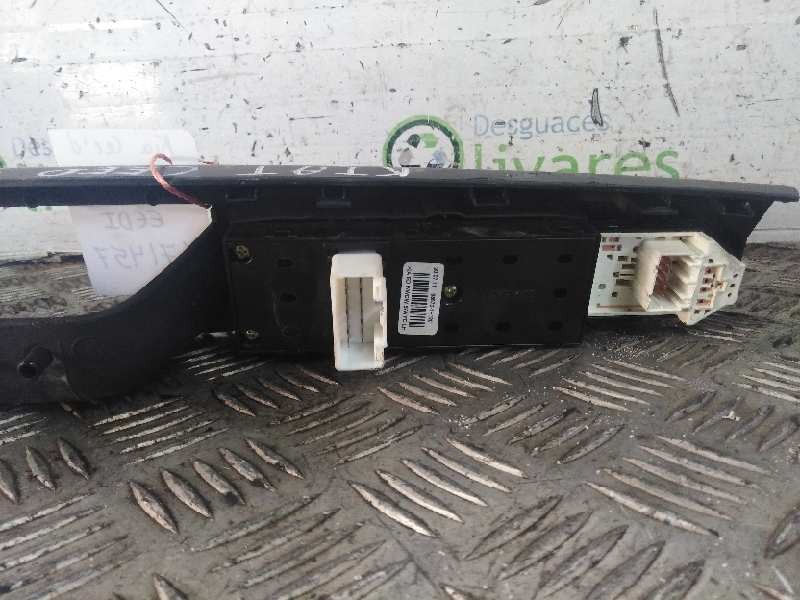 Recambio de mando elevalunas delantero izquierdo para  referencia OEM IAM  93570 1H120 