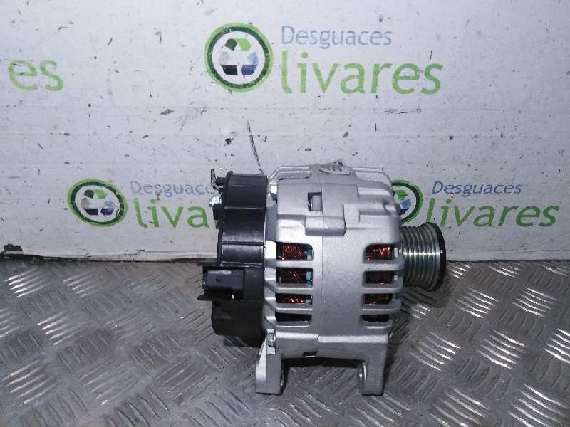 Recambio de alternador para  referencia OEM IAM 12045240  