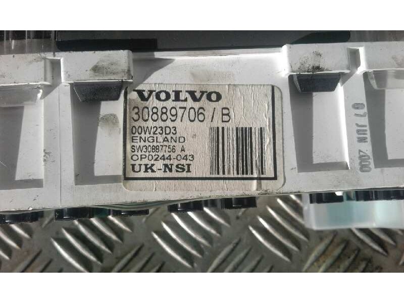 Recambio de cuadro instrumentos para volvo s40 berlina td   |   12.96 - 12.99 | 1996 - 1999 | 90 cv / 66 kw referencia OEM IAM 3