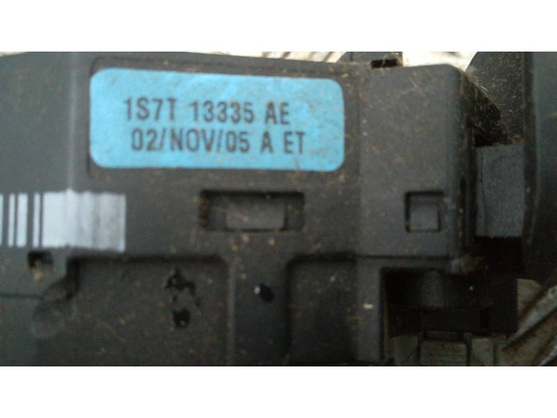 Recambio de mando intermitentes para ford mondeo berlina (ge) trend   |   08.02 - 12.03 | 2002 - 2003 | 116 cv / 85 kw referenci