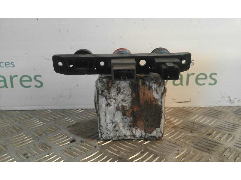 Recambio de warning para daewoo kalos 1.2 cat   |   0.02 - ... | 2002 | 72 cv / 53 kw referencia OEM IAM   