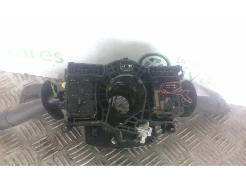 Recambio de aleron trasero para renault laguna ii grandtour (kg0) dynamique   |   03.01 - 12.05 | 2001 - 2005 | 120 cv / 88 kw r