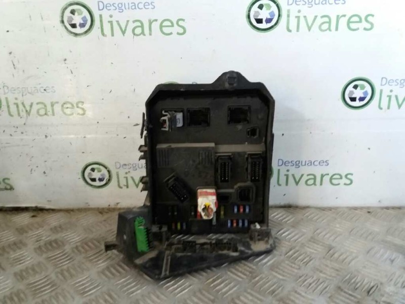 Recambio de caja reles / fusibles para peugeot 206 berlina x-line   |   10.02 - 12.03 | 2002 - 2003 | 69 cv / 51 kw referencia O