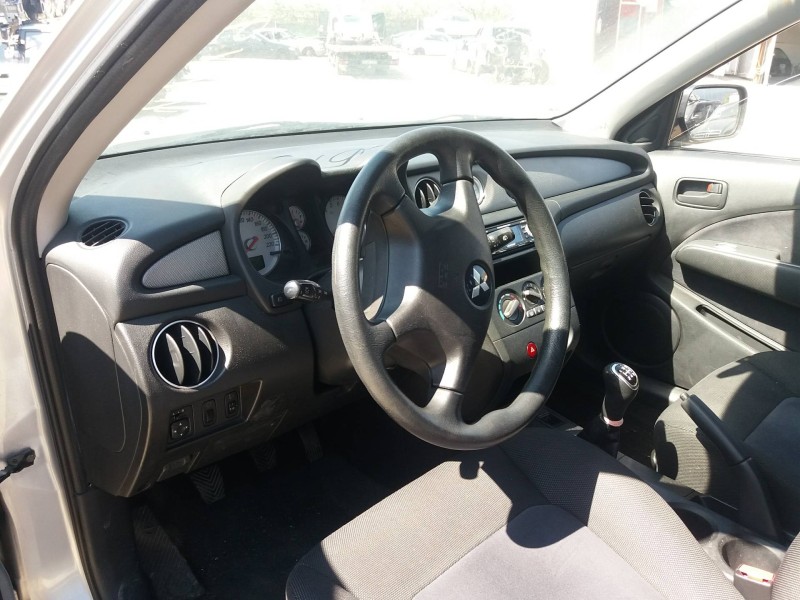 mitsubishi outlander (cu0w) 2.0 cat   |   0.03 - 0.06 | 2003 - 2006 | 136 cv / 100 kw del año 2003