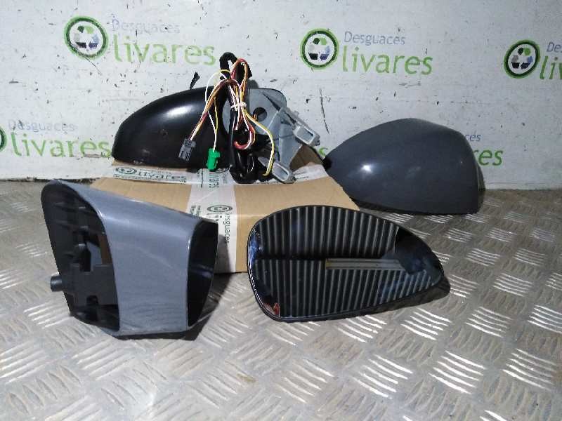 Recambio de retrovisor derecho para  referencia OEM IAM 27228062  
