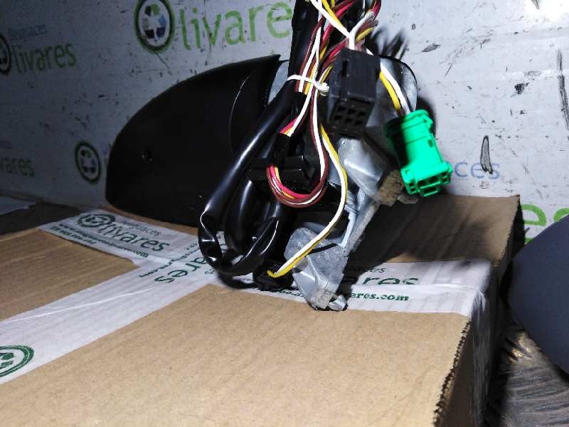 Recambio de retrovisor derecho para  referencia OEM IAM 27228062  